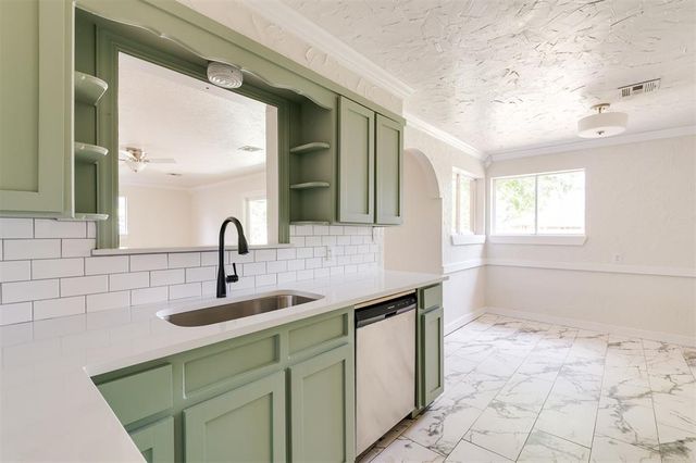 2813 Kent Drive, Oklahoma City, OK 73120