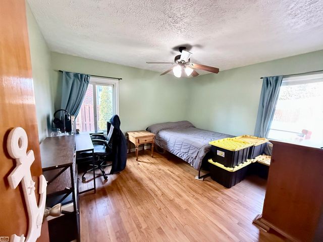 27685 Riviera Street, Harrison Twp, MI 48045
