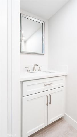 12302 Runnymede Street 4, North Hollywood, CA 91605