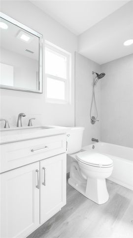 12302 Runnymede Street 4, North Hollywood, CA 91605