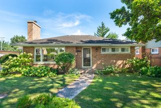 9129 Mango Avenue, Morton Grove, IL 60053
