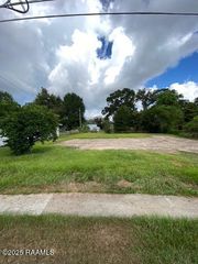 608 B Avenue B, Youngsville, LA 70592