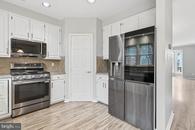7035 KINGS MANOR DR, Alexandria, VA 22315
