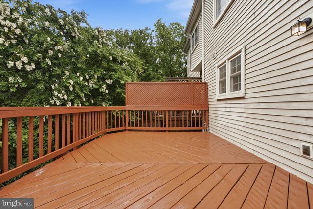 7035 KINGS MANOR DR, Alexandria, VA 22315