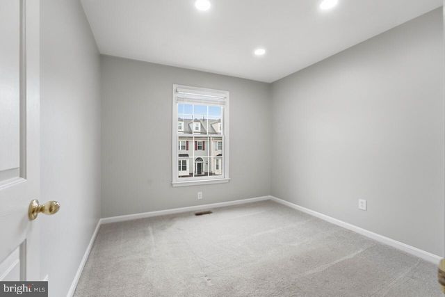 7035 KINGS MANOR DR, Alexandria, VA 22315