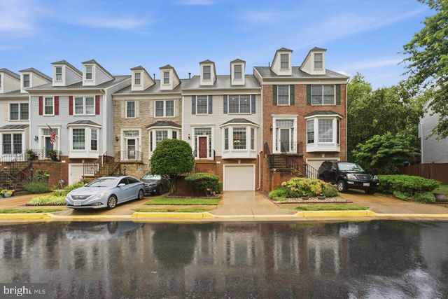 7035 KINGS MANOR DR, Alexandria, VA 22315