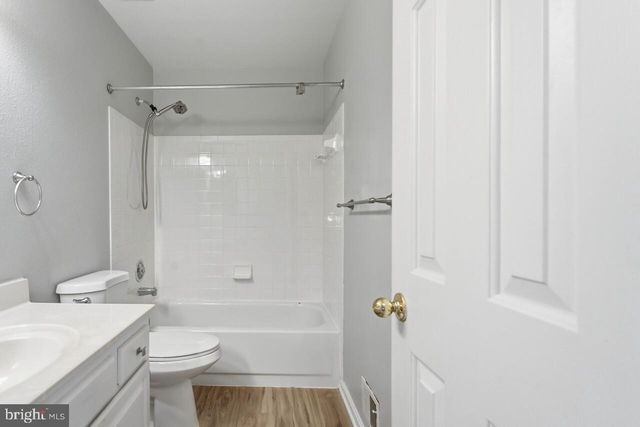 7035 KINGS MANOR DR, Alexandria, VA 22315