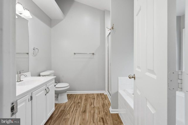 7035 KINGS MANOR DR, Alexandria, VA 22315