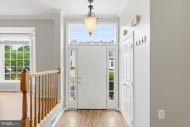 7035 KINGS MANOR DR, Alexandria, VA 22315
