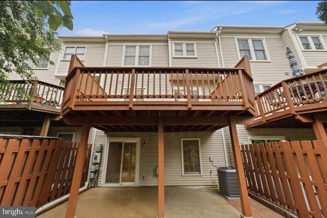 7035 KINGS MANOR DR, Alexandria, VA 22315