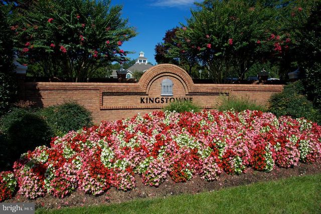 7035 KINGS MANOR DR, Alexandria, VA 22315