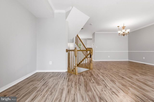 7035 KINGS MANOR DR, Alexandria, VA 22315