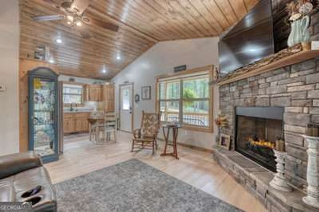 124 Lakeside Estates Drive, Hayesville, NC 28904
