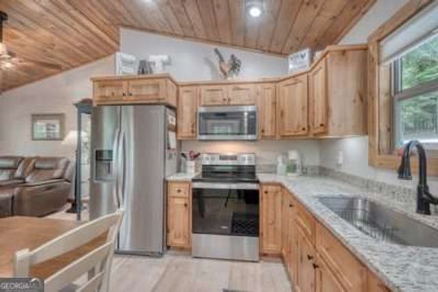 124 Lakeside Estates Drive, Hayesville, NC 28904