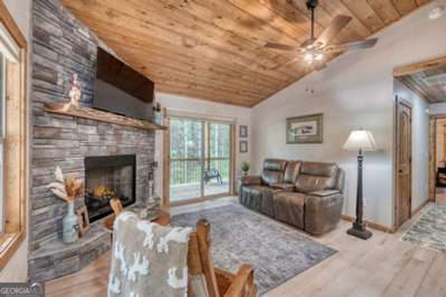 124 Lakeside Estates Drive, Hayesville, NC 28904