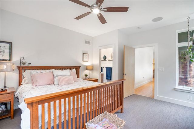 23598 Dehoff Drive, Tonganoxie, KS 66086
