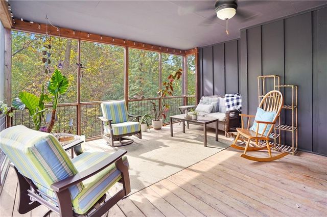 23598 Dehoff Drive, Tonganoxie, KS 66086