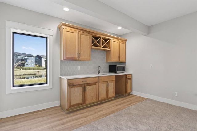 135 NW Alderleaf Drive, Waukee, IA 50263