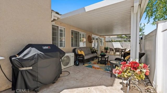 944 Hogan, Banning, CA 92220