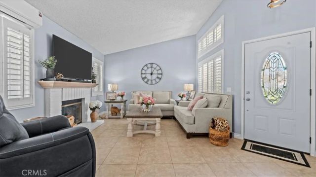 944 Hogan, Banning, CA 92220