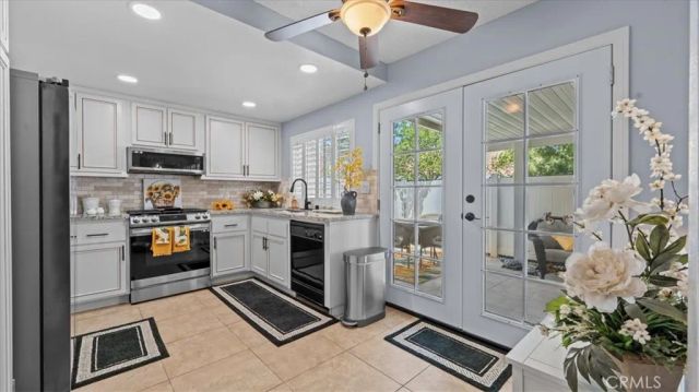 944 Hogan, Banning, CA 92220