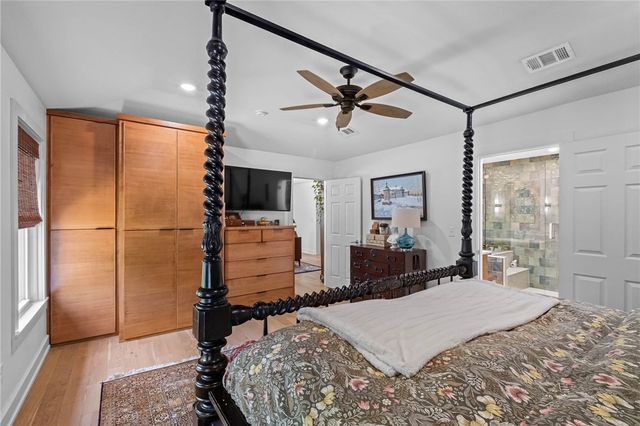 404 NW H Street, Bentonville, AR 72712