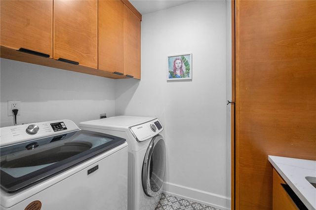 404 NW H Street, Bentonville, AR 72712