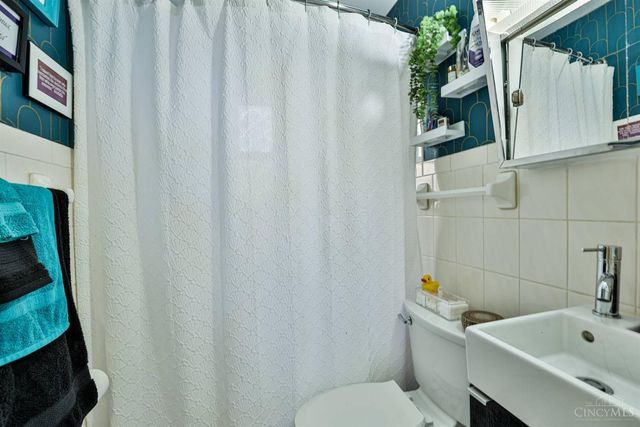 9384 Lark Court, Blue Ash, OH 45242