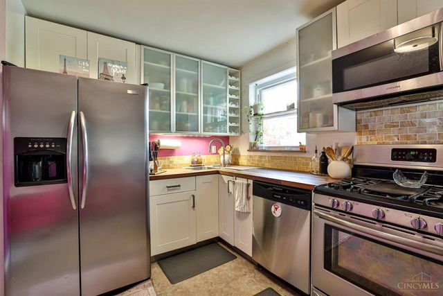 9384 Lark Court, Blue Ash, OH 45242