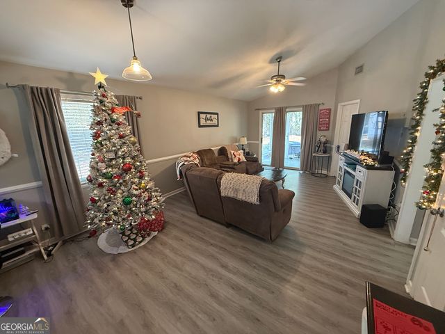 2203 Windsor Street, St. Marys, GA 31558