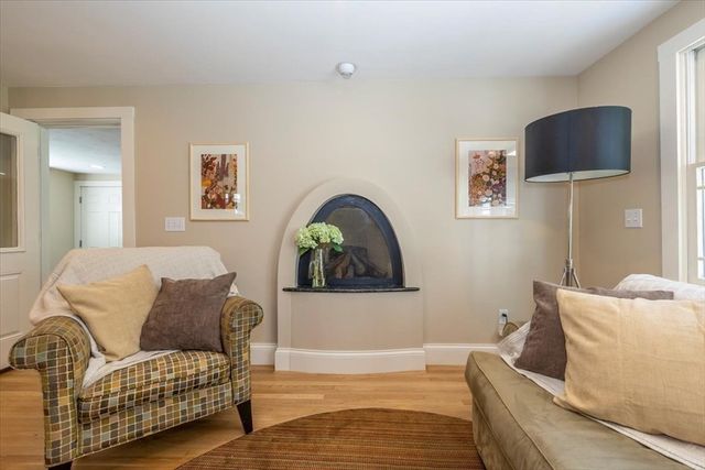 80 Providence Rd, Westford, MA 01886