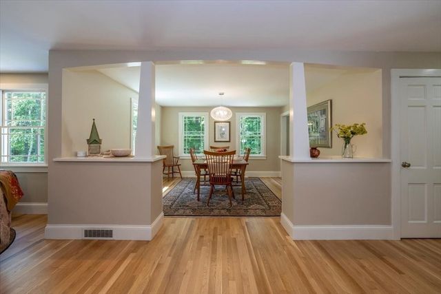 80 Providence Rd, Westford, MA 01886