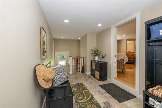 80 Providence Rd, Westford, MA 01886
