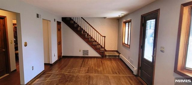 16 Zimmer Avenue, Midland Park, NJ 07432