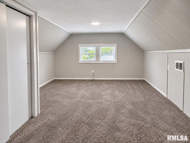 2712 N ELLIS Street, Peoria, IL 61604