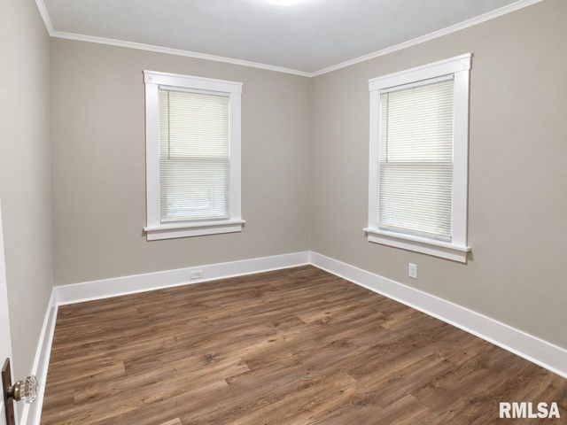 2712 N ELLIS Street, Peoria, IL 61604
