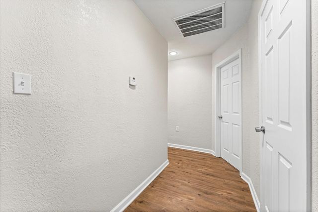 606 Lazy Lane, Anahuac, TX 77514