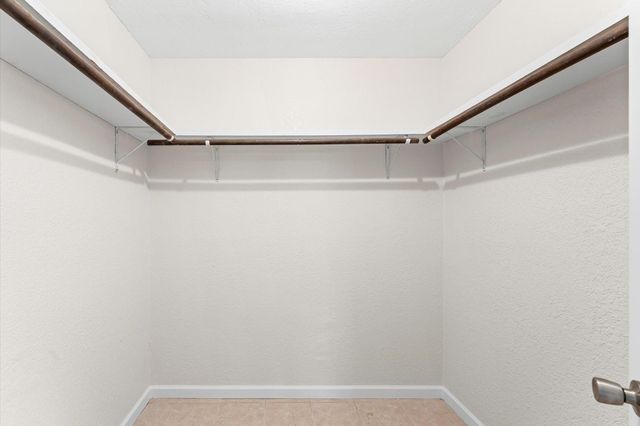 606 Lazy Lane, Anahuac, TX 77514