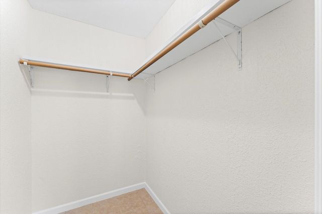 606 Lazy Lane, Anahuac, TX 77514