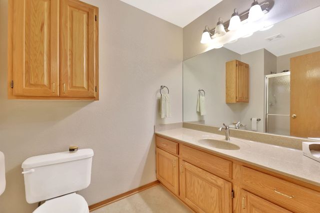 710 Lakewood Ct, Augusta, KS 67010