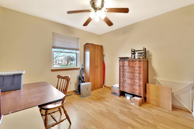 710 Lakewood Ct, Augusta, KS 67010