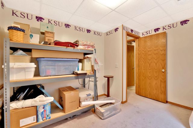 710 Lakewood Ct, Augusta, KS 67010