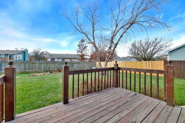 710 Lakewood Ct, Augusta, KS 67010