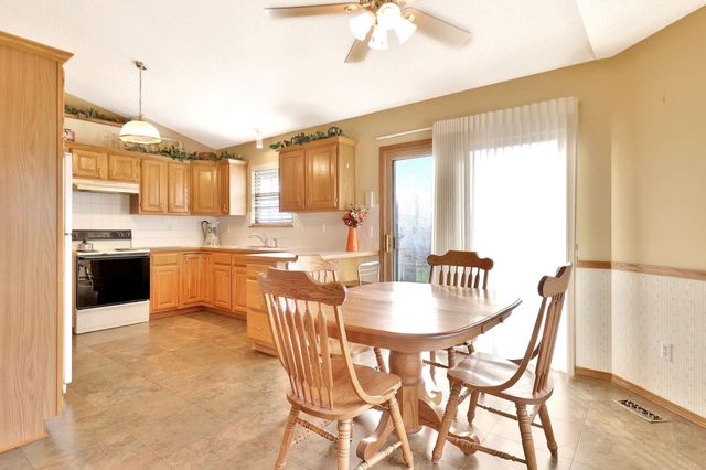 710 Lakewood Ct, Augusta, KS 67010