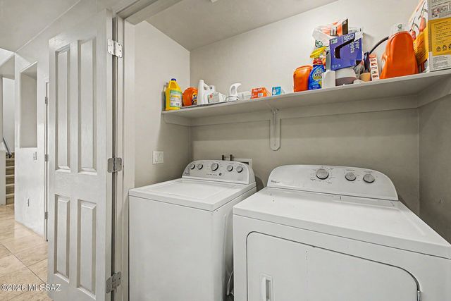 4112 N Thurston Ln Unit 100, Tucson, AZ 85705