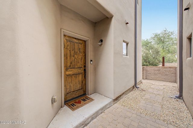 4112 N Thurston Ln Unit 100, Tucson, AZ 85705