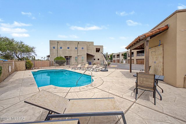4112 N Thurston Ln Unit 100, Tucson, AZ 85705