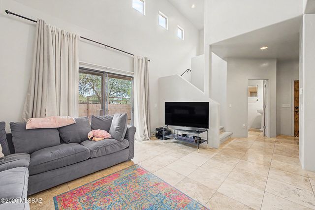 4112 N Thurston Ln Unit 100, Tucson, AZ 85705