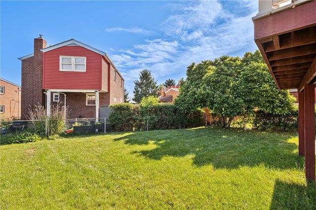 525 Loretto ROAD, Greenfield, PA 15217