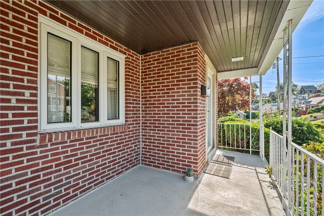 525 Loretto ROAD, Greenfield, PA 15217